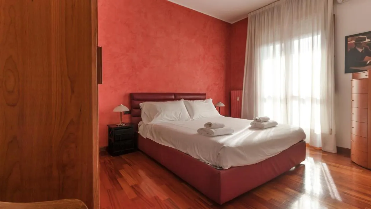 Italianway - Valtellina 58 Apartment Milan Italy